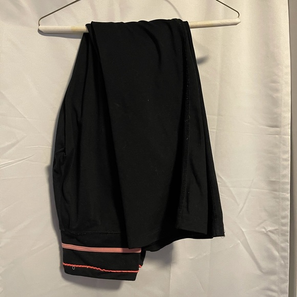 Leggings - Picture 2 of 3